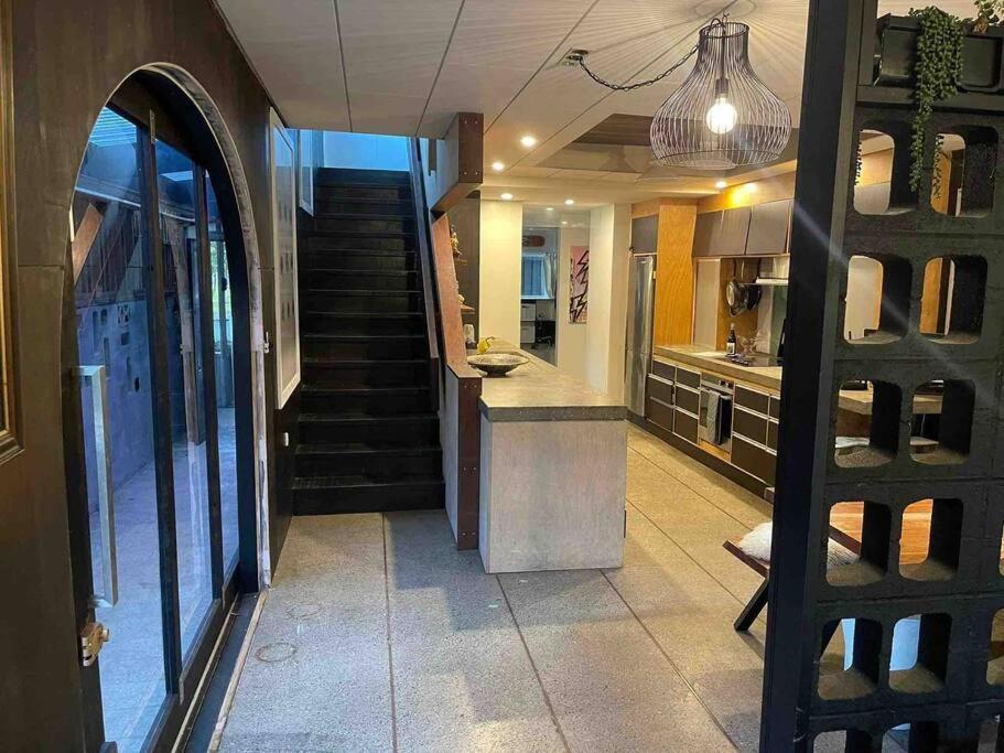Electric Waihi Beach House - Family & Dog Friendly, Close To Beach, Pool Table, Outdoor Fire Room, Skate Ramp Bowentown Extérieur photo